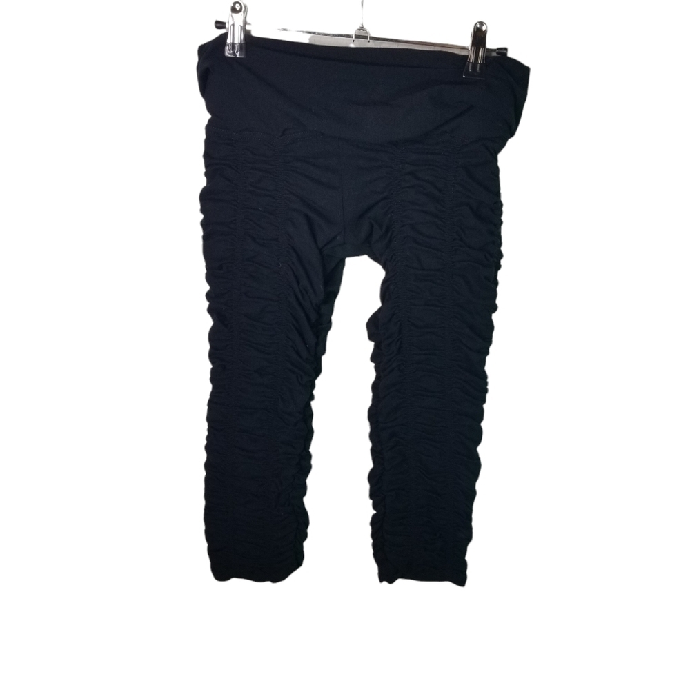 Melodia Designs black ruched cropped leggings